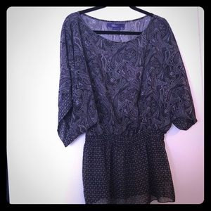 Beautiful wide sleeve top with waist gather